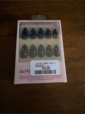 Glamnatic Black Star Accent Press-On Nails - 30 Pack